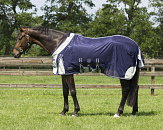 QHP Vliegendeken met Hals en Kap Blauw